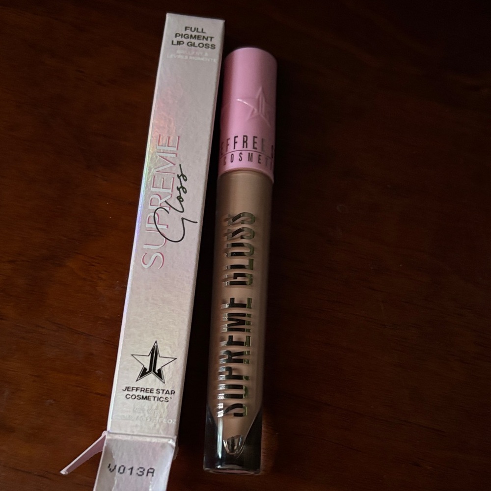 Jeffree Star Supreme Gloss - mannequin